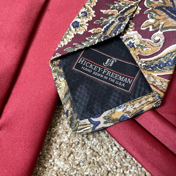 Hickey Freeman Tie and other brands lot of 4 various brands wine/purple/khaki - Picture 4 of 6